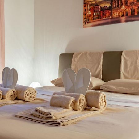 -Near Arena & Giuletta- Pet Friendly Mazzini Palace Verona Bagian luar foto