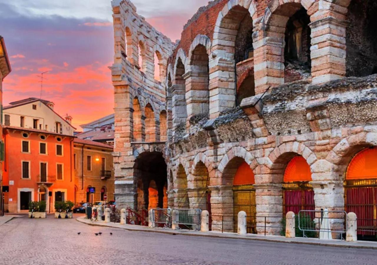 -Near Arena & Giuletta- Pet Friendly Mazzini Palace Verona Bagian luar foto
