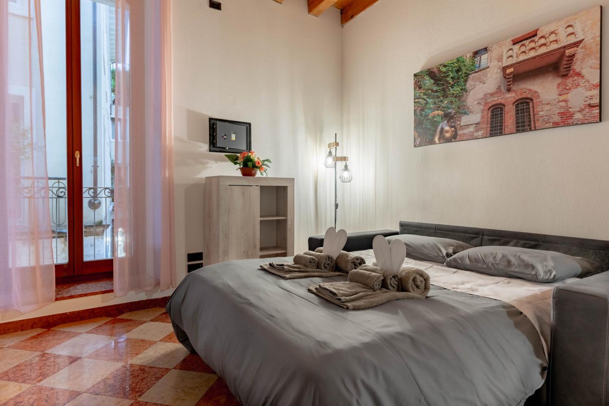 -Near Arena & Giuletta- Pet Friendly Mazzini Palace Verona Bagian luar foto