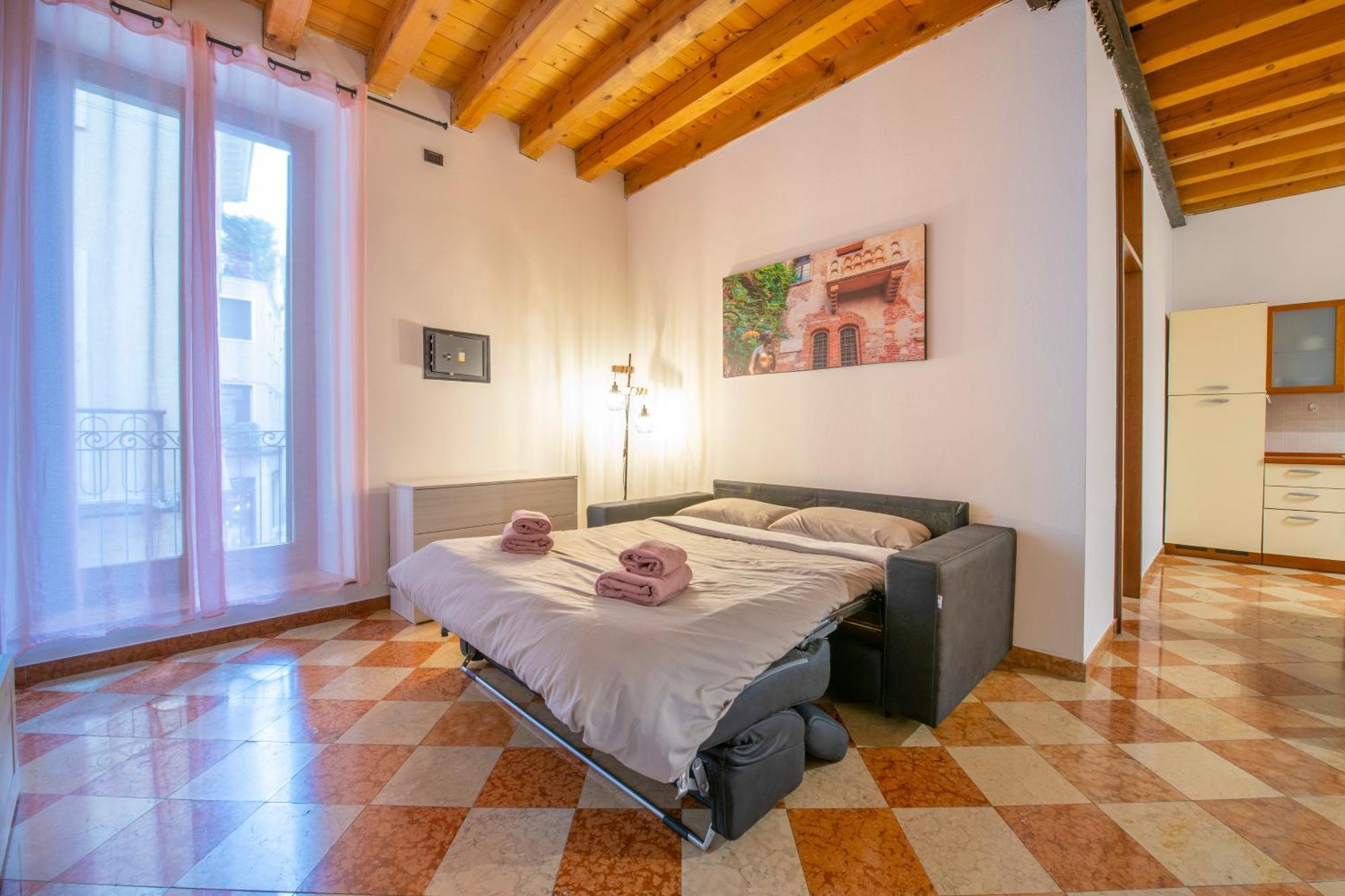 -Near Arena & Giuletta- Pet Friendly Mazzini Palace Verona Bagian luar foto